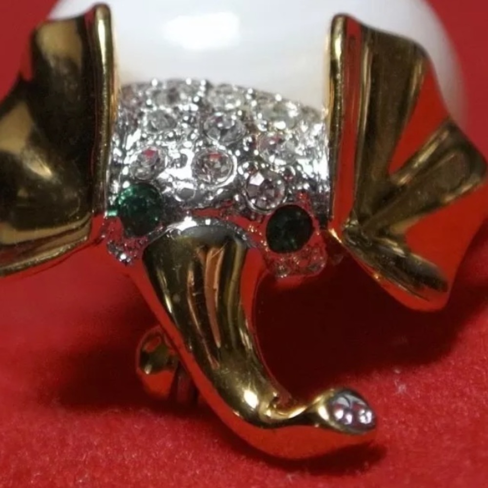 Vintage Butler Elephant Brooch
